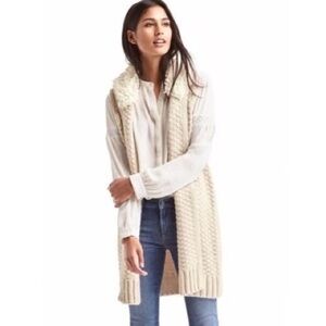 GAP Sherpa Collared Cream Sweater Vest